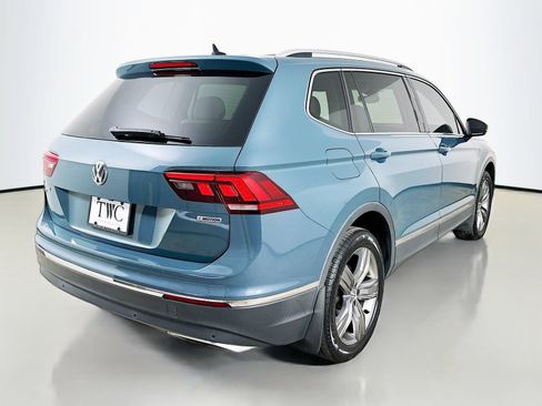 Used 2020 Volkswagen Tiguan SEL AWD/4WD image 5