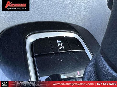 Certified 2022 Toyota Corolla LE w/ LE Convenience Package image 34