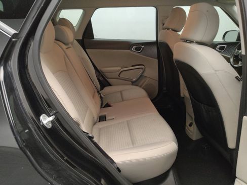 Used 2020 Kia Soul EX image 19