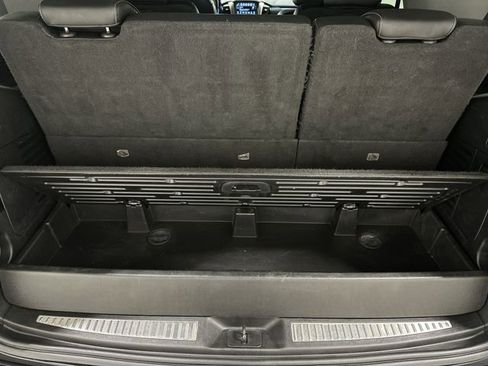Used 2019 GMC Yukon SLT w/ Graphite Performance Edition AWD/4WD image 27