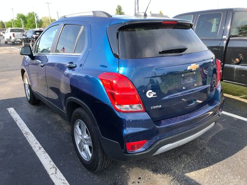 Used 2020 Chevrolet Trax LT w/ LT Convenience Package FWD image 5