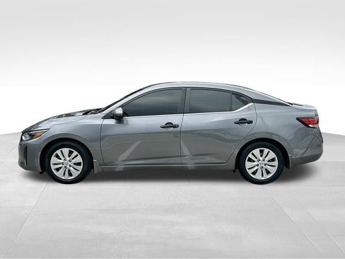 Used 2024 Nissan Sentra S FWD image 9