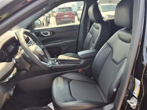 New 2026 Jeep Compass Latitude AWD/4WD image 19