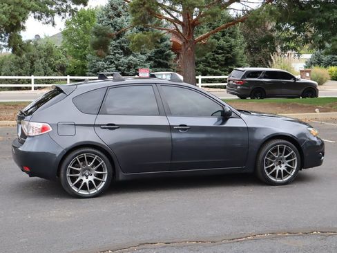Used 2011 Subaru Impreza 2.5i AWD/4WD image 4