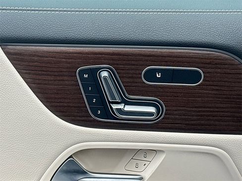 Certified 2026 Mercedes-Benz GLA 250 image 11