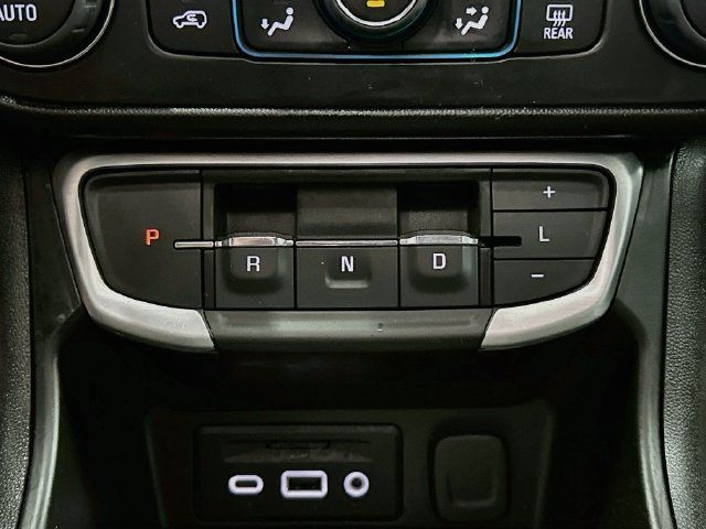 Used 2022 GMC Terrain SLT w/ Infotainment Package II FWD image 18