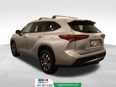 Used 2022 Toyota Highlander XLE