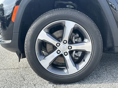 Used 2023 Jeep Grand Cherokee L Limited w/ Rear Seat Video Group I image 11