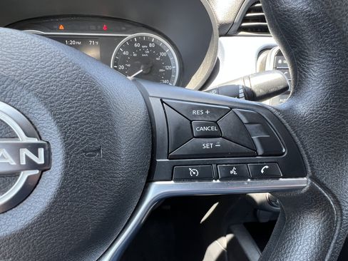 Used 2023 Nissan Versa SV FWD image 24