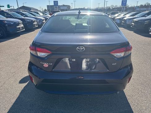 Used 2022 Toyota Corolla LE image 6