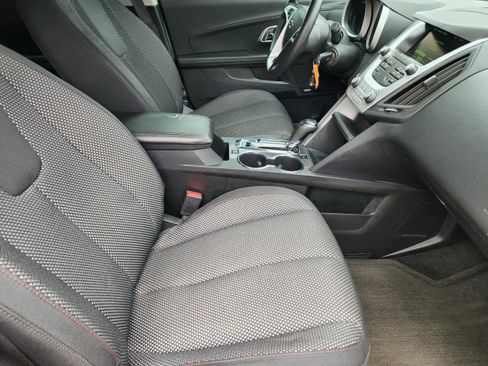 Used 2017 Chevrolet Equinox LT w/ Convenience Package FWD image 7