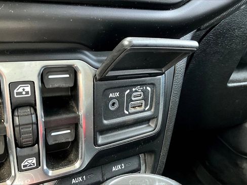 Used 2022 Jeep Gladiator Rubicon w/ Trailer Tow Package image 26