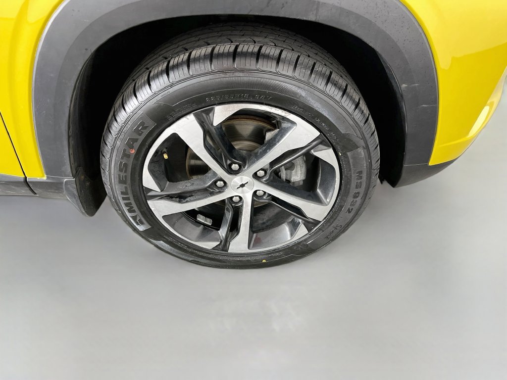 Used 2024 Chevrolet Trax RS w/ Driver Confidence Package FWD image 33