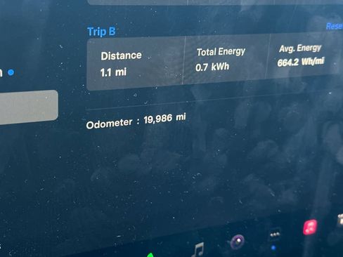 Used 2024 Tesla Model S image 21