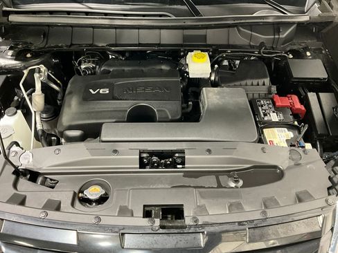 Used 2023 Nissan Pathfinder Platinum AWD/4WD image 13