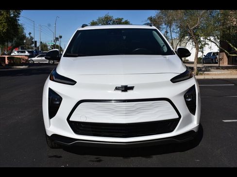 Used 2023 Chevrolet Bolt EUV Premier w/ Sun & Sound Package image 8