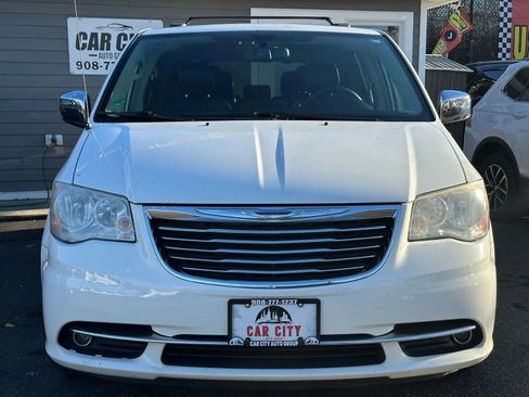 Used 2012 Chrysler Town & Country Touring-L w/ Entertainment Group #2 image 2