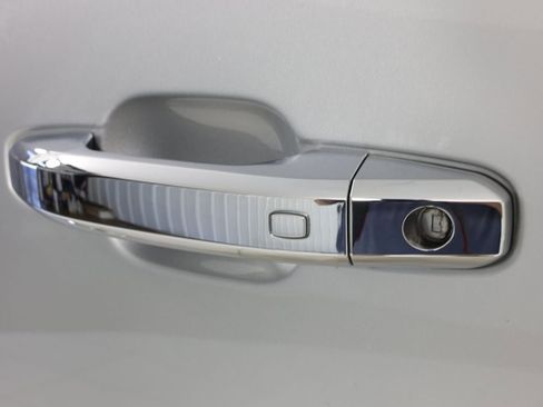 Used 2022 GMC Sierra 2500 Denali w/ Denali Ultimate Package AWD/4WD image 23