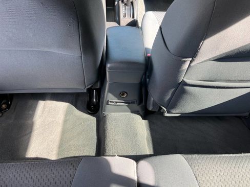 Used 2002 Nissan Xterra XE image 28