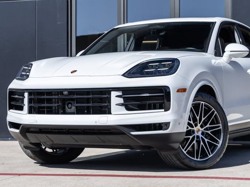 Certified 2026 Porsche Cayenne AWD/4WD image 7