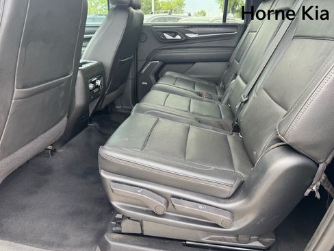 Used 2022 GMC Yukon XL Denali w/ Max Trailering Package AWD/4WD image 13