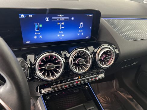 Certified 2025 Mercedes-Benz GLA 250 4MATIC image 28