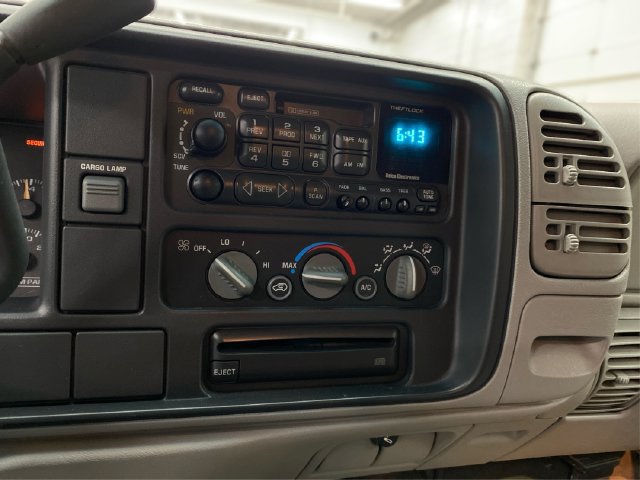 Used 1998 Chevrolet Silverado 3500 4x4 Extended Cab w/ Preferred Equipment Group 2 image 29