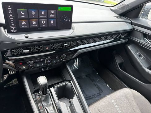 Used 2023 Honda Accord Sport image 19