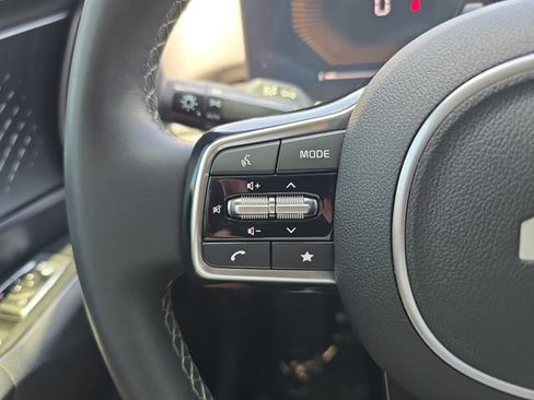 Used 2024 Kia Sorento S FWD image 23