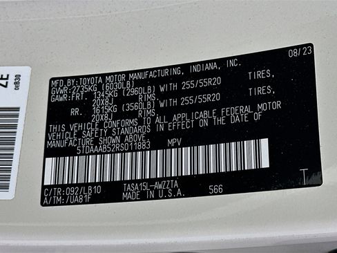 Used 2024 Toyota Grand Highlander AWD image 36