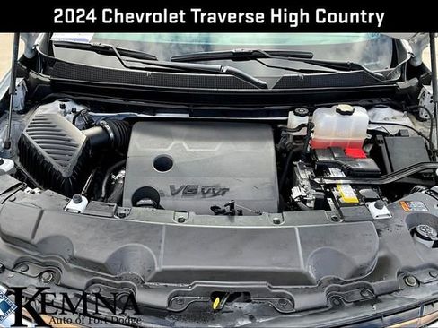 Used 2024 Chevrolet Traverse High Country image 31