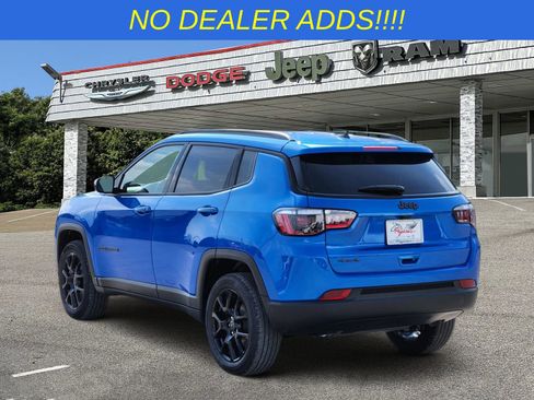New 2026 Jeep Compass Latitude AWD/4WD image 5