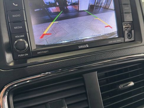 Used 2018 Dodge Grand Caravan GT image 21