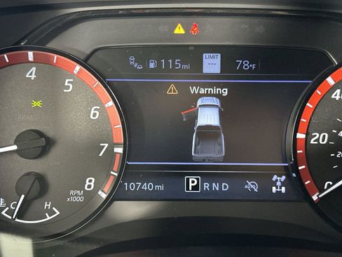 Used 2024 Nissan Frontier PRO-4X w/ Technology Package AWD/4WD image 15