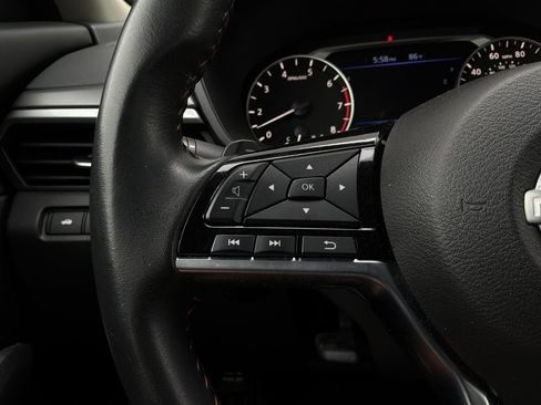 Used 2025 Nissan Altima 2.5 SR FWD image 29