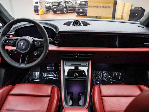 Used 2025 Porsche Macan Turbo Electric image 16