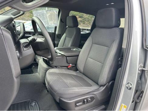Certified 2022 Chevrolet Silverado 1500 Custom RWD image 23