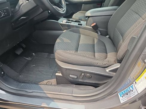Used 2024 Ford Escape Active w/ Tech Pack #1 AWD/4WD image 9