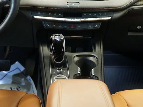 Used 2022 Cadillac XT4 Premium Luxury w/ Enhanced Visibility Package image 13