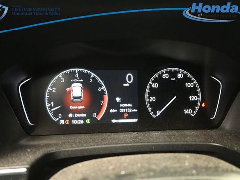 Used 2024 Honda Pilot Touring image 18