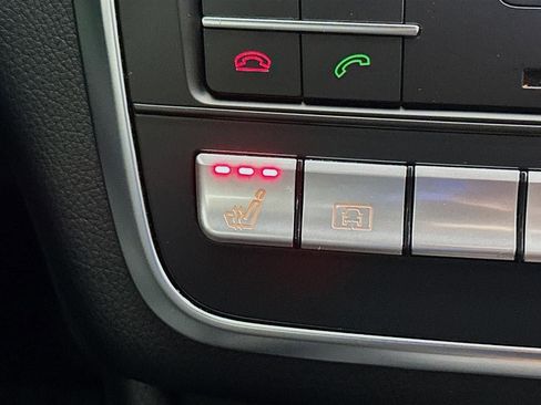 Used 2019 Mercedes-Benz GLA 250 4MATIC image 19