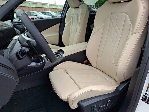 New 2026 BMW X3 xDrive30i w/ Premium Package AWD/4WD image 8
