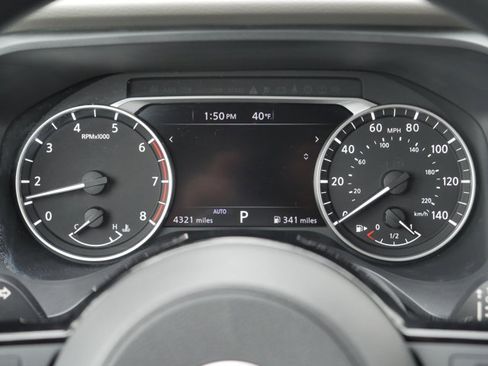 Certified 2022 Nissan Rogue SV image 14