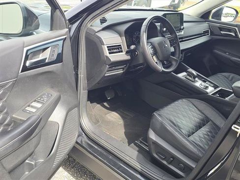 Used 2022 Mitsubishi Outlander SEL AWD/4WD image 9