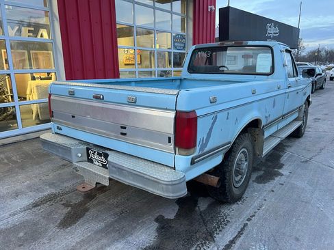 Used 1987 Ford F250 4x4 Regular Cab image 7