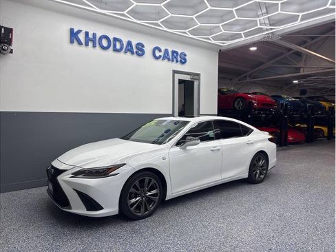 Used 2020 Lexus ES 350 F Sport w/ Accessory Package 2 FWD image 2