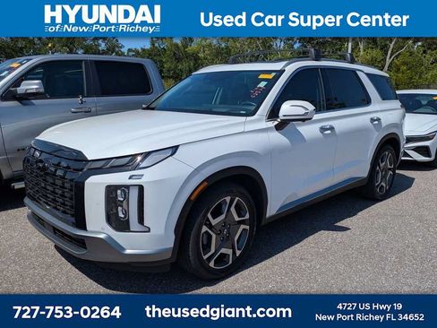 Used 2023 Hyundai Palisade Limited FWD image 1