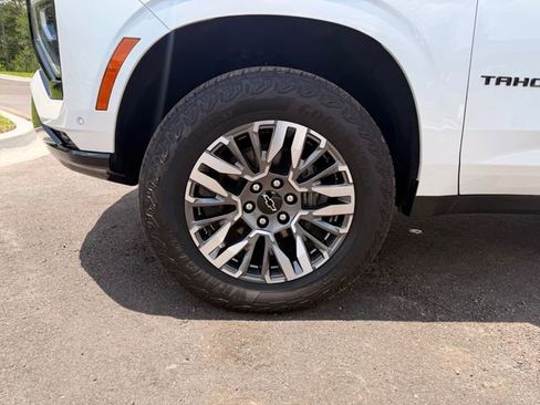 Used 2025 Chevrolet Tahoe Z71 AWD/4WD image 16