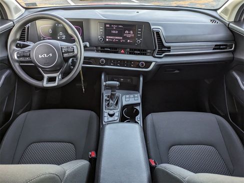 Used 2024 Kia Sportage LX image 15