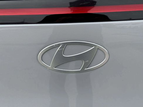 Used 2024 Hyundai Kona SEL w/ Convenience Package AWD/4WD image 17